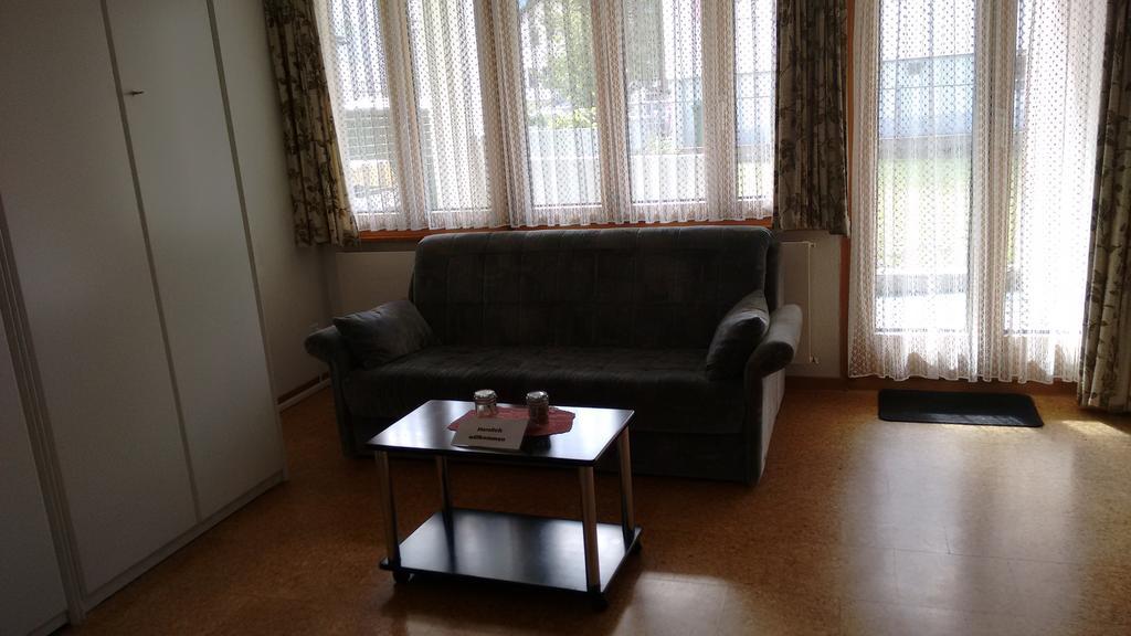 Studio Regli Anne-Maria Apartment อันเดอร์แมท ภายนอก รูปภาพ
